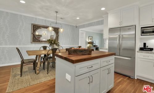 5528 Buffalo Ave, Van Nuys CA 91401-5226 exterior