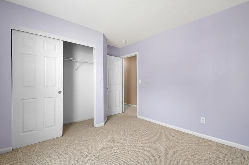 643 Keltonhurst Dr, Pataskala OH 43062-7363 exterior