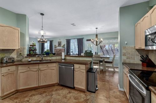 4513 Sandera Ln, Lewisville TX  75028-2038 exterior