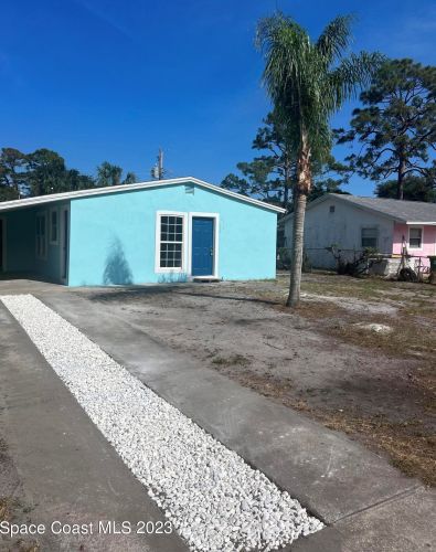 406 Lincoln Rd, Cocoa, FL 32926-4147