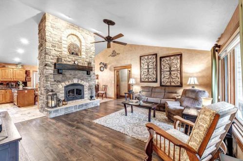 2656 Soman Ct, Green Bay, WI 54311-5564