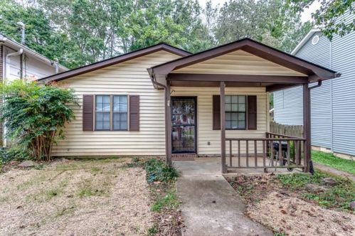 1630 Woodpointe Dr, Knoxville, TN 37931-4921