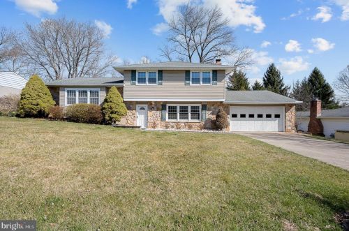 2303 Paulwynn Rd, Wilmington, DE 19810-2727