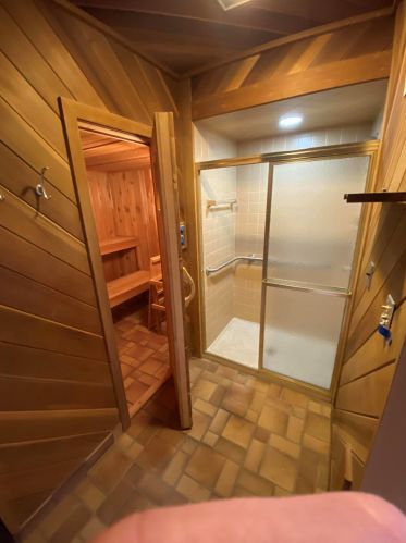 3424 86, Milwaukee WI 53227-4624 exterior