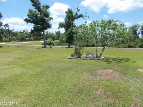 4883 Davis Dr, Marianna FL  32446-6343 exterior