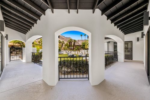 54780 Avenida Obregon, La Quinta CA  92253-3712 exterior
