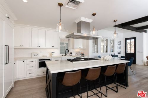 130 Balboa Blvd, Newport Beach CA  92661-1118 exterior