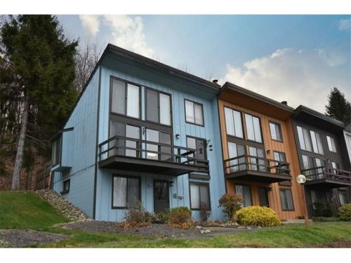 47 Valley View Dr, Somerset, PA 15501