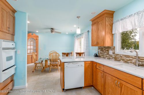 201 Midstreams Pl, Bricktown NJ 08724-3700 exterior