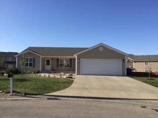529 Haventon Ct, Manhattan KS  66503-9214 exterior