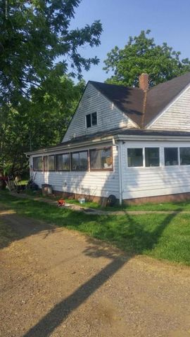 42800 Fish Ln, Tongue Point, OR 97103-8407