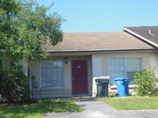 1718 Oak Branch Ct, Brandon, FL 33511-4867