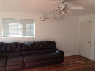 12021 Washington Pl, Los Angeles CA  90066-5343 exterior