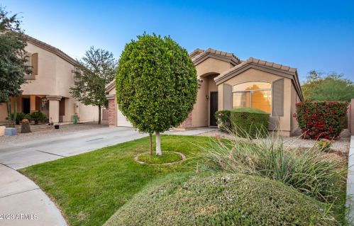 10634 Pomo St, Tolleson AZ  85353-1162 exterior