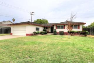 7305 Land Park Dr, Sacramento, CA 95831-4016
