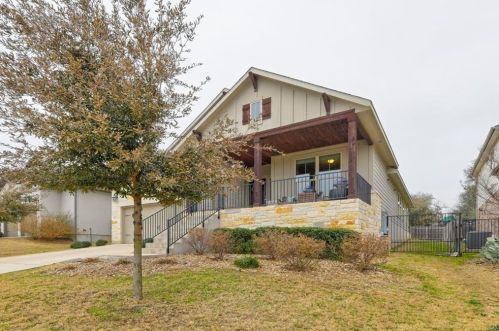 196 Santa Maria St, Georgetown TX  78628-7081 exterior