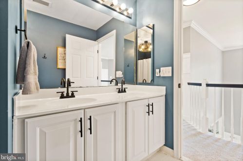 12020 Morningstar Pl, Lovettsville VA  20180-1925 exterior