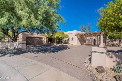 9446 25th St, Phoenix, AZ 85028-4732