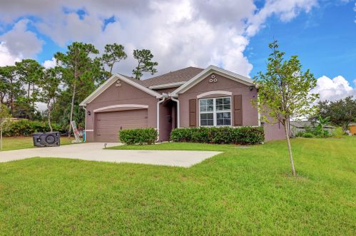1731 Sandia Dr, Fort Pierce, FL 34983-3734