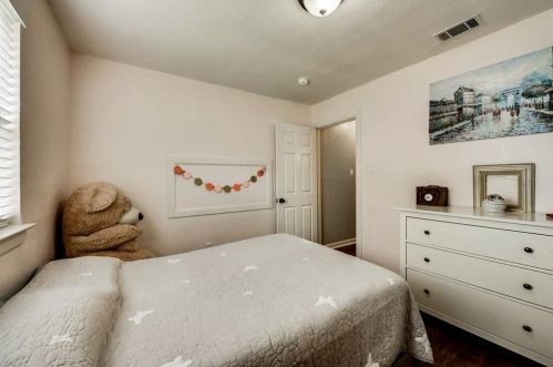 3404 Royal Crst Dr, Fort Worth TX 76140-2716 exterior