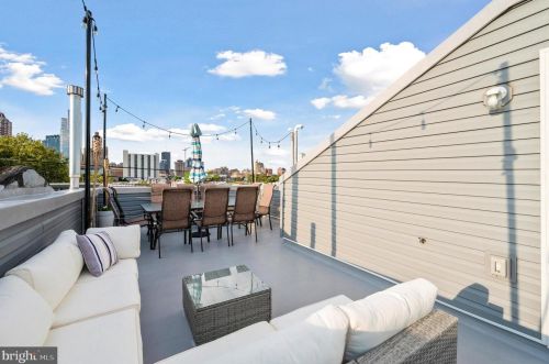 1316 Catharine St, Philadelphia, PA 19147-2628