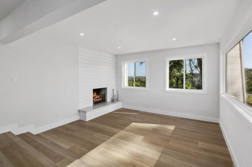 2160 13th St, Encinitas CA  92024-6801 exterior
