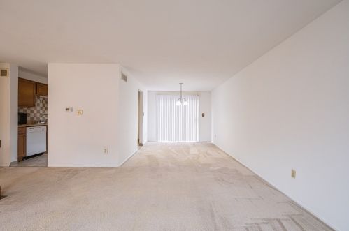 1453 Abers Creek Rd, Pittsburgh, PA 15239-2303
