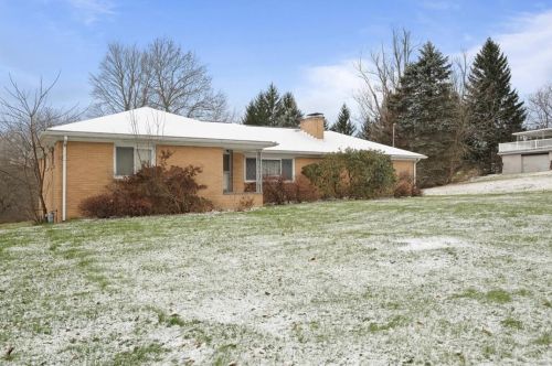 2557 Nicholson Rd, Sewickley PA  15143-8502 exterior