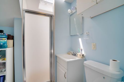 2481 6th St, Hempstead NY  11554-3115 exterior