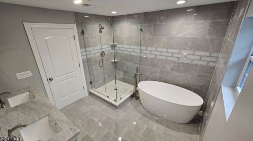 18 Old Stirling Rd, Warren NJ  07059-5810 exterior