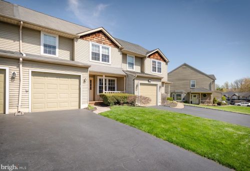 133 Mulberry Dr, Southampton, PA 18966-2848