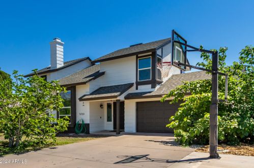 5733 Villa Maria Dr, Glendale, AZ 85308-7238
