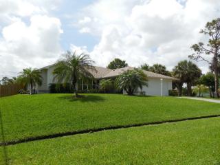 644 Atlantus Ter, Sebastian, FL 32958-5940