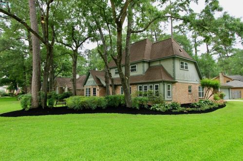 2055 Lake Hills Dr, Humble, TX 77339-2218
