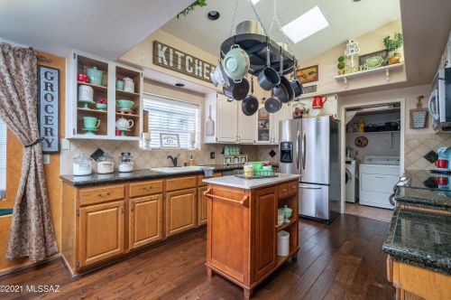 3651 Ironwood Hill Dr, Tucson, AZ 85745-9619