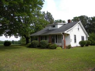 2204 Seven Island Rd, Hartman, NC 27016-7622