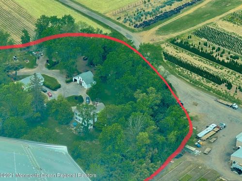 415 Pleasant Valley Rd, Morganville, NJ 07751-4417
