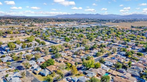 44035 Cedar Ave, Lancaster CA  93534-4422 exterior