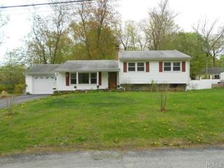 16 Yeoman Rd, Newburgh, NY 12550-2667