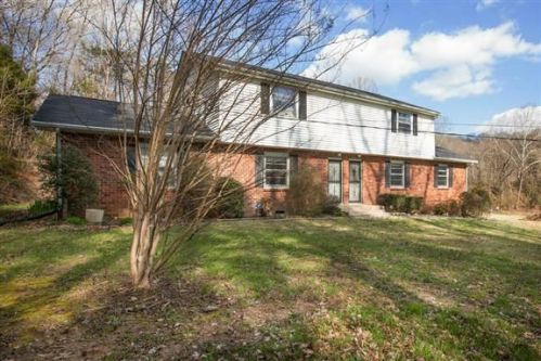 4572 Dry Fork Rd, Whites Creek, TN 37189-9041