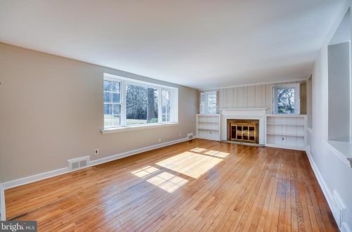 129 Township Line Rd, Norristown PA  19403-4352 exterior