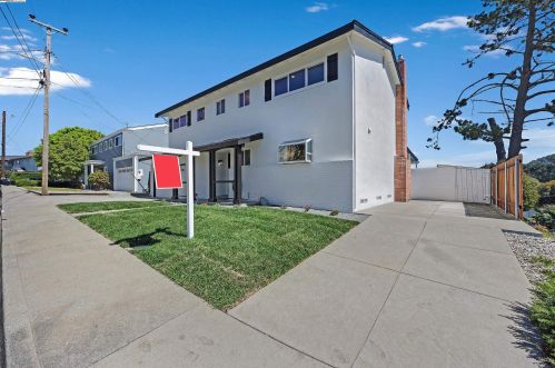 2050 Costa Ct, Pinole, CA 94564-1832