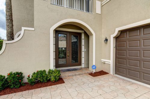 1220 Canyon Way, West Palm Beach, FL 33414-3144
