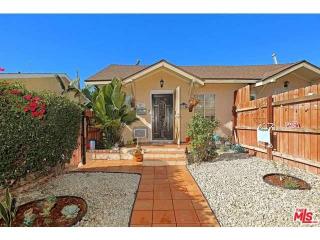 905 Wilcox Ave, Los Angeles, CA 90038-2612