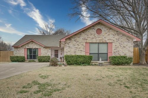 3916 Wrenwood Dr, Fort Worth, TX 76137-1625