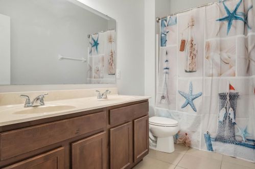 1129 Legg Dr, Apopka, FL 32712-6460
