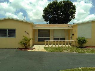 7521 Coral Blvd, Hollywood, FL 33023-5978