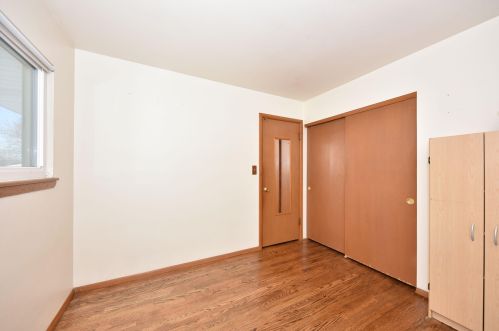 1541 Wanda Ave, Milwaukee WI  53221-4314 exterior