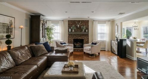 560 Lynne Dr, Greystone Park NJ  07950-3336 exterior