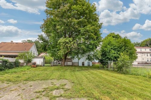 202 Ct St, Brockton MA 02302-4611 exterior